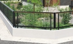 三協アルミ　フェンスハイブリッドT・T(アーバングレー)_コピー_コピー